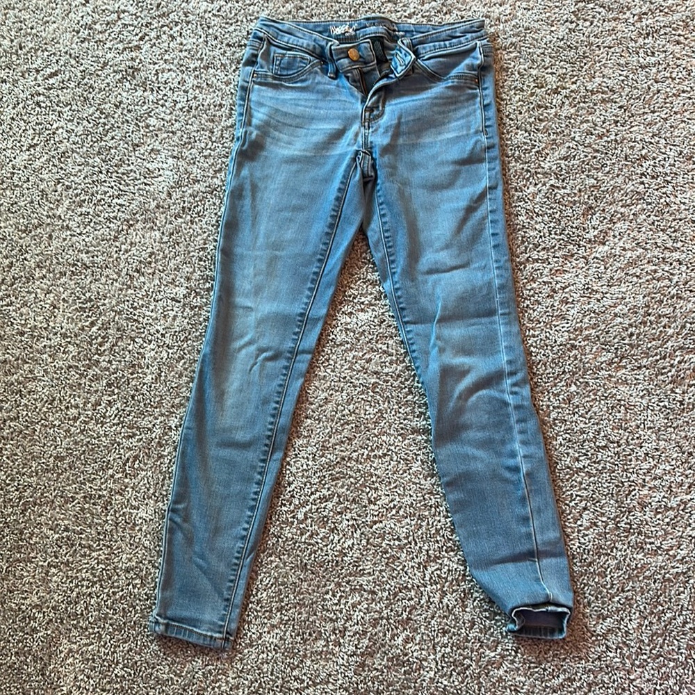 These jeans are from a boutique  and they are size 00